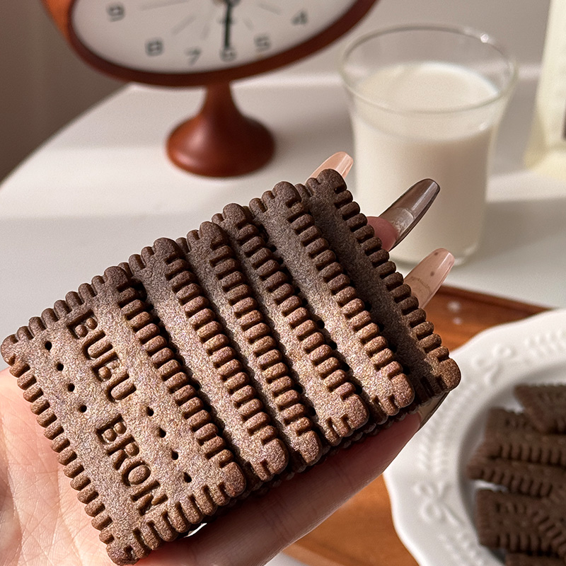 Mataas na calcium at iron cocoa flavored cookies